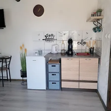 G8 Apartment