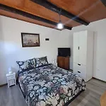 Romantic In Olive Grov Apartman