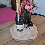 Romantic In Olive Grov Bibinje