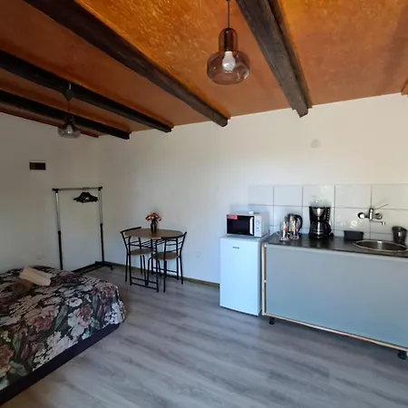 Apartan G8 Apartment