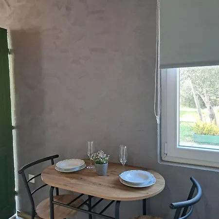Apartman Romantic In Olive Grov